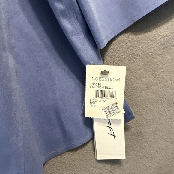 NWT Foxcroft Heritage Non-Iron Button Up Top Blouse Plus Size 22W Blue Shaped - Picture 3 of 10